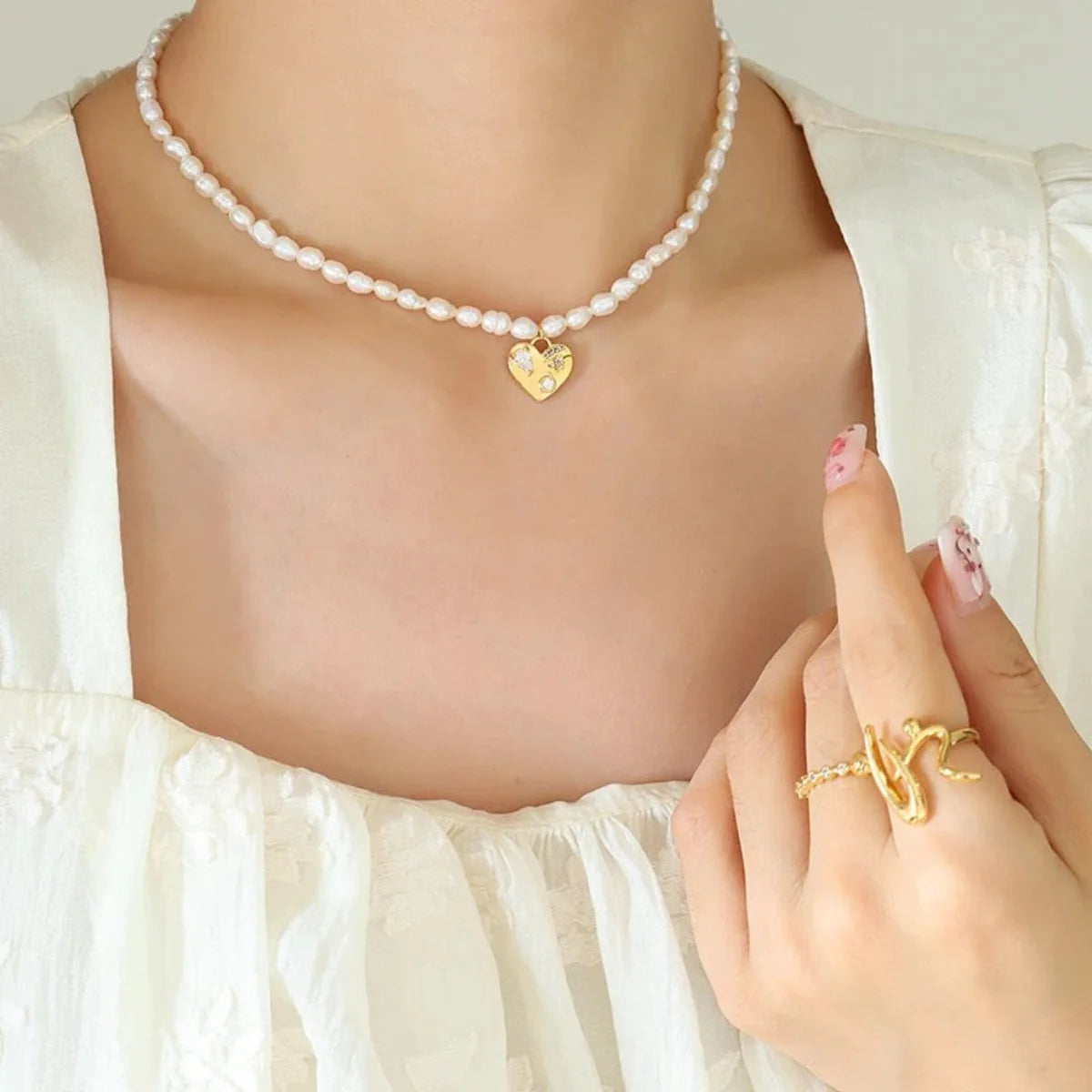 ZAYA COLLECTIVE LUCA PEARL NECKLACE