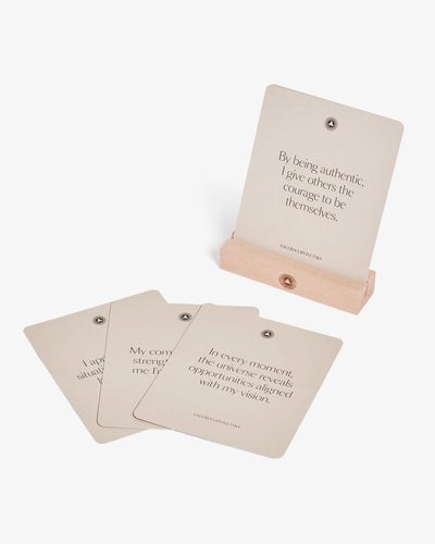 INTELLIGENT CHANGE MINDFUL AFFIRMATIONS BY VALERIA LIPOVESTSKY CARD DECK