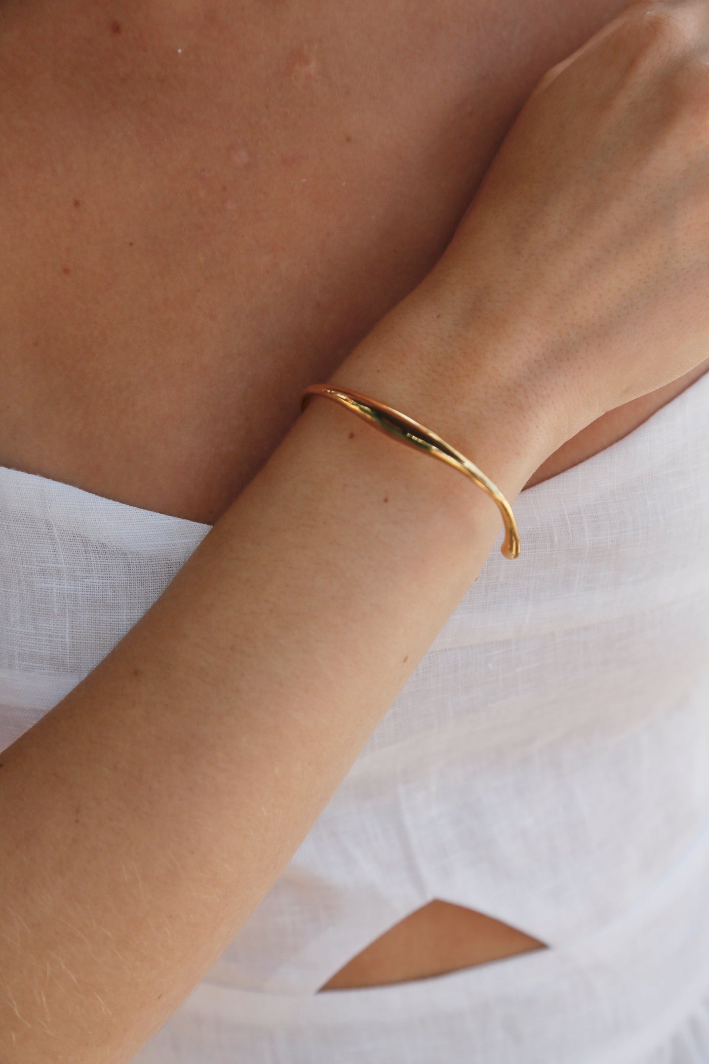 THE LINE MAYA BANGLE | BABY LEMONADE STORE