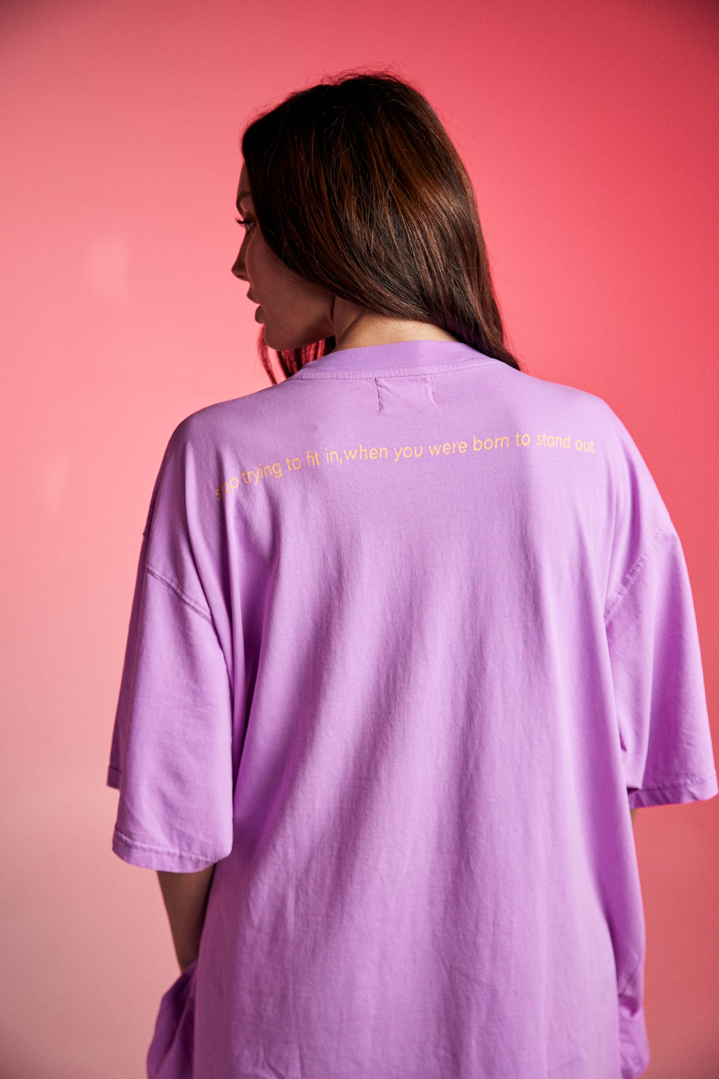 SABBI THE STAND OUT TEE FLURO PURPLE