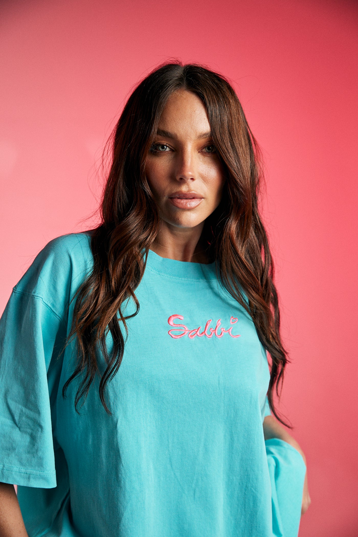SABBI THE VERY OVERSIZED STAND OUT TEE FLURO BLUE