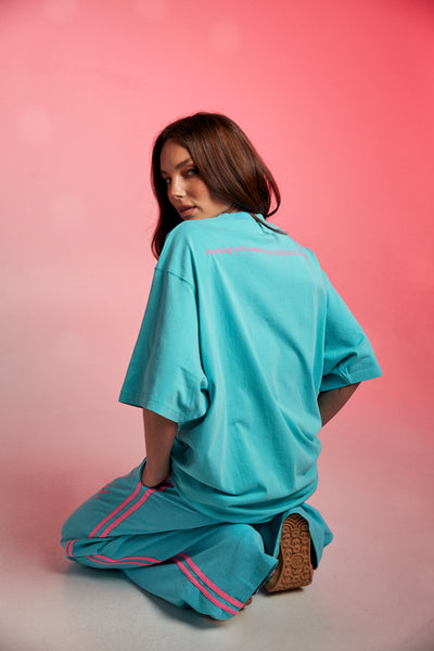 SABBI THE VERY OVERSIZED STAND OUT TEE FLURO BLUE