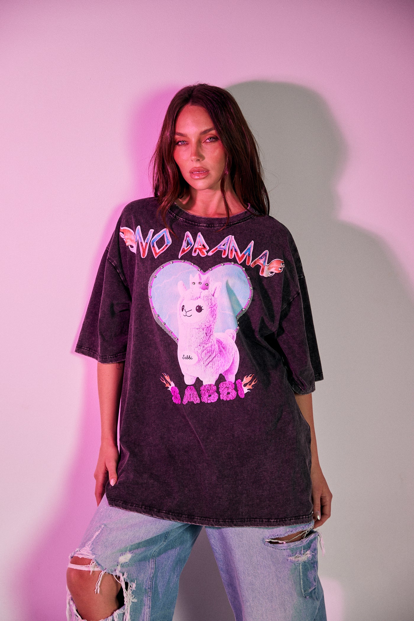 SABBI NO DRAMA LLAMA COTTON TEE