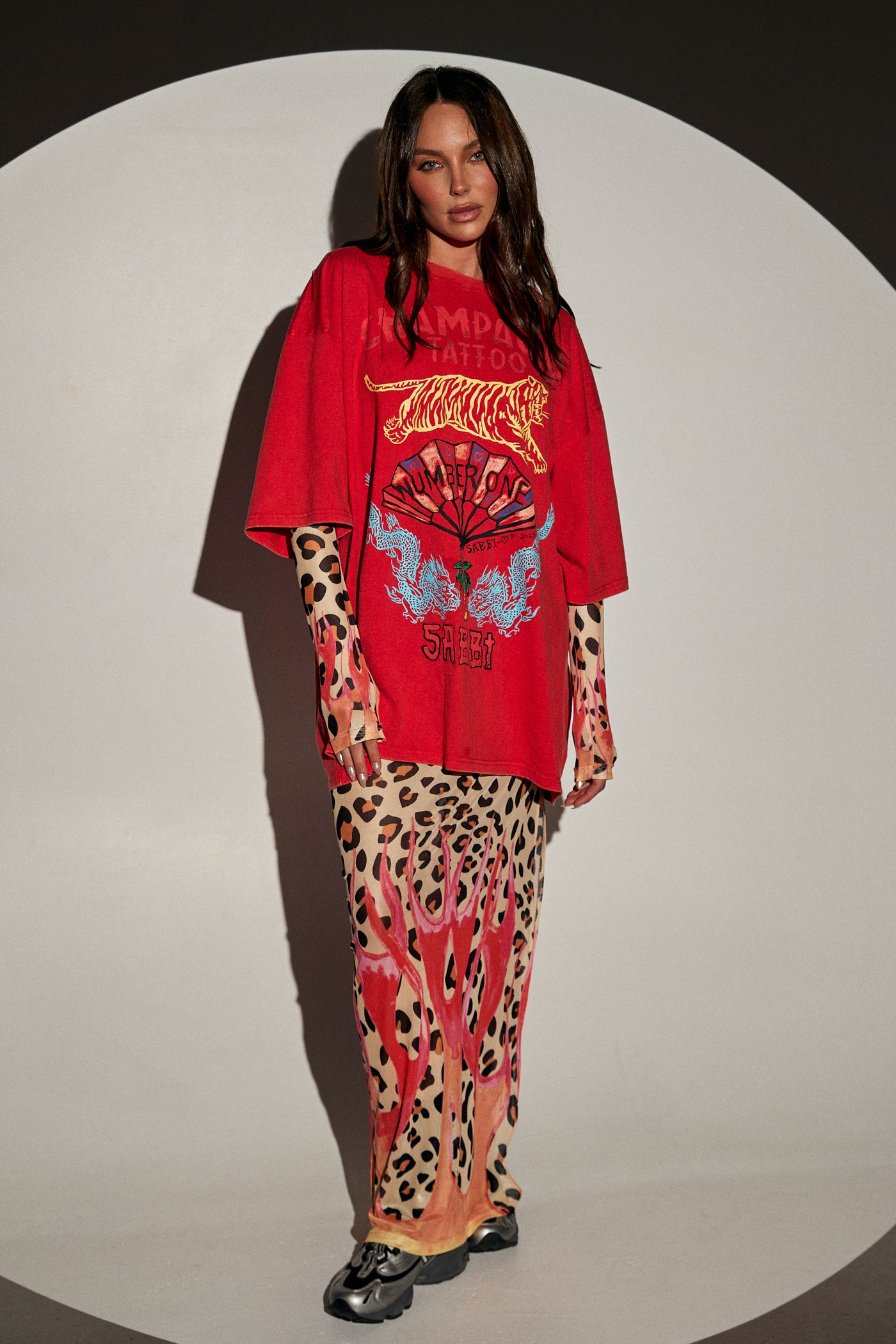 SABBI THE CHAMPAGNE TATTOO TEE RED