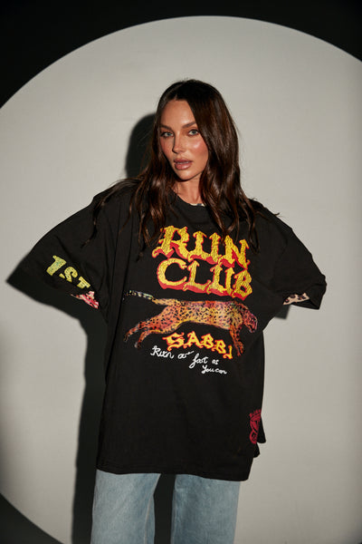 SABBI THE RUN CLUB TEE BLACK