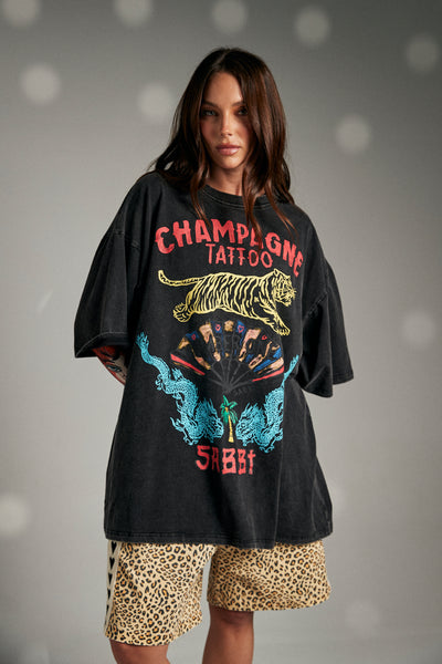SABBI THE CHAMPAGNE TATTOO TEE BLACK