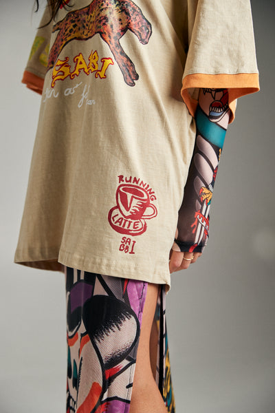 SABBI THE RUN CLUB TEE SAND