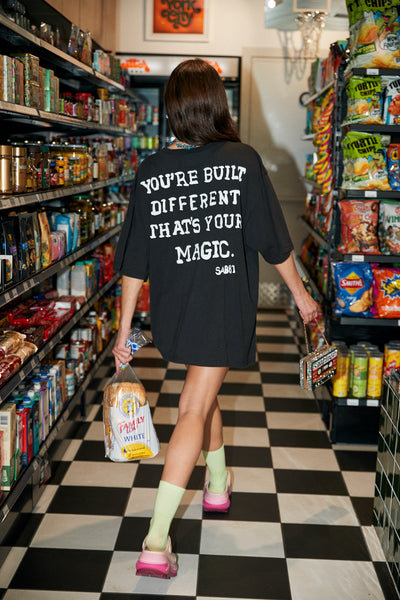 SABBI SELF LOVE CLUB VERY OVERSIZED TEE BLACK