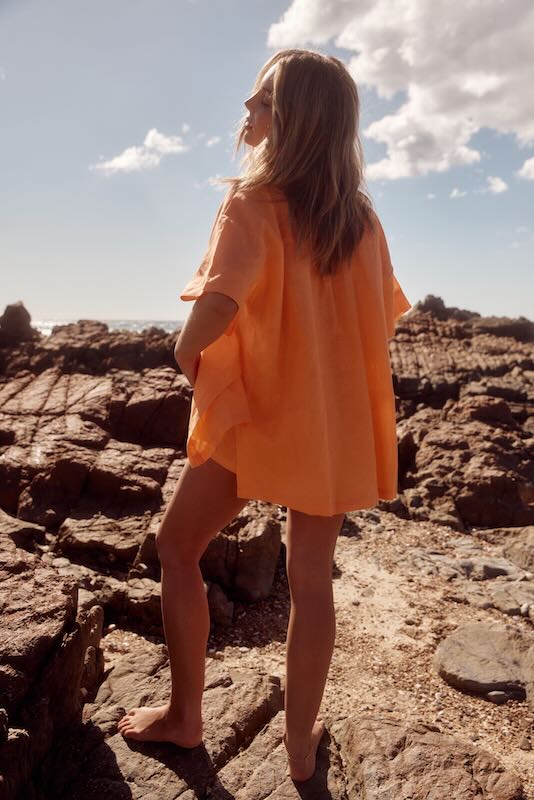 SABBI 1800 linen pull on shorts Tangerine