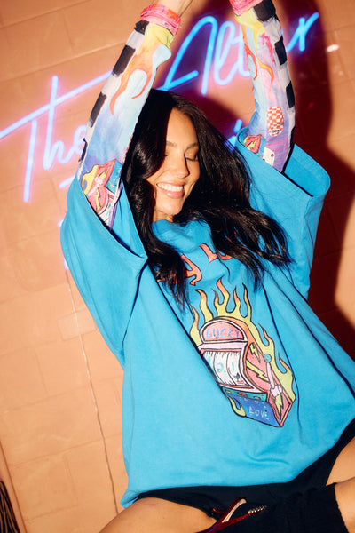 SABBI THE LADY LUCK OVERSIZED TEE BLUE