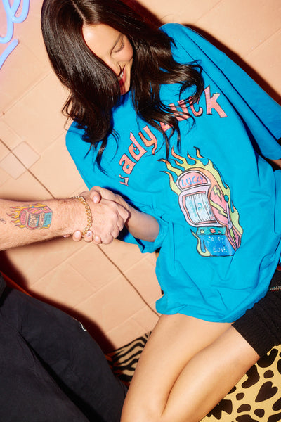 SABBI THE LADY LUCK OVERSIZED TEE BLUE