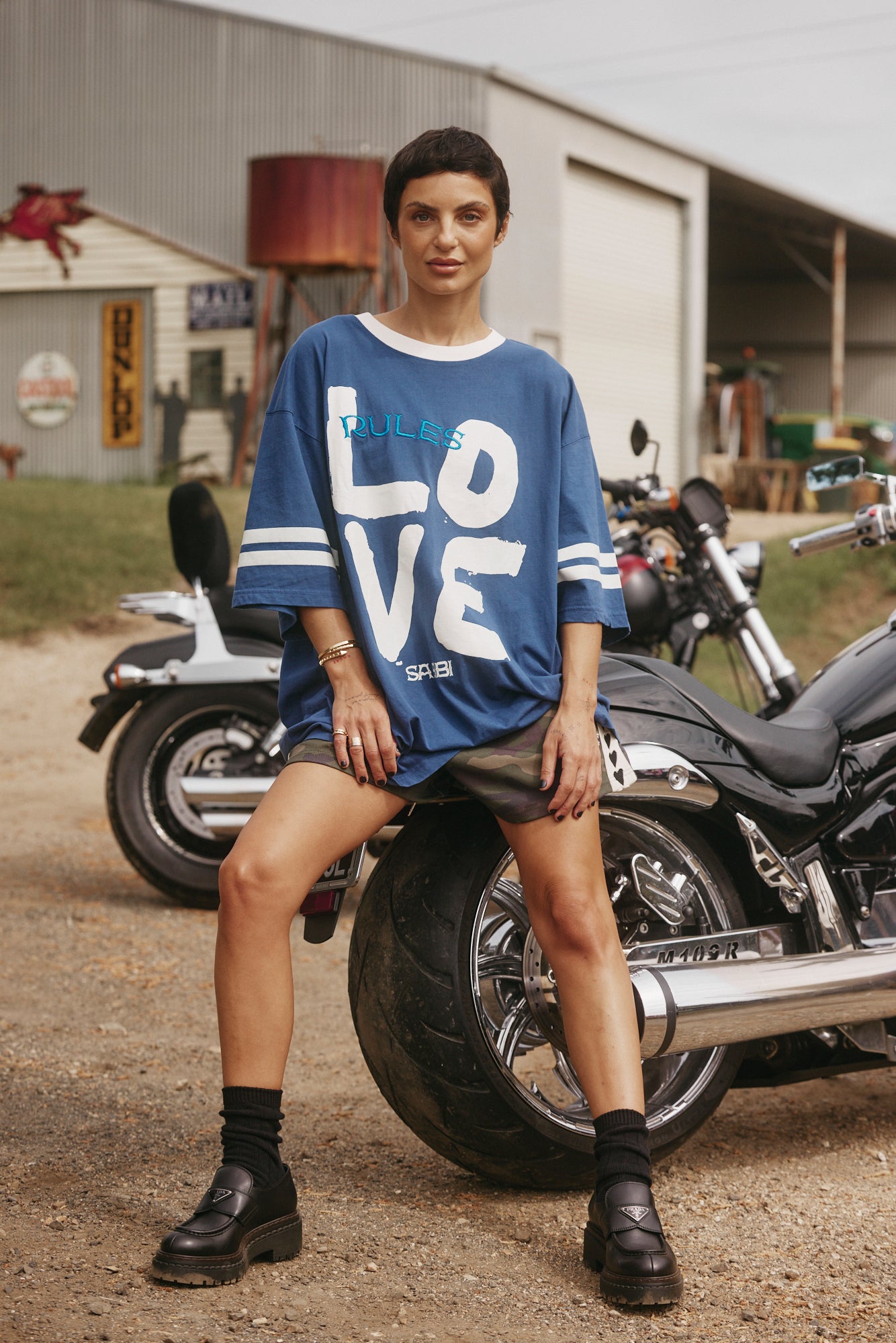 SABBI OVERSIZED LOVE REVOLUTION TEE  | BABY LEMONADE STORE