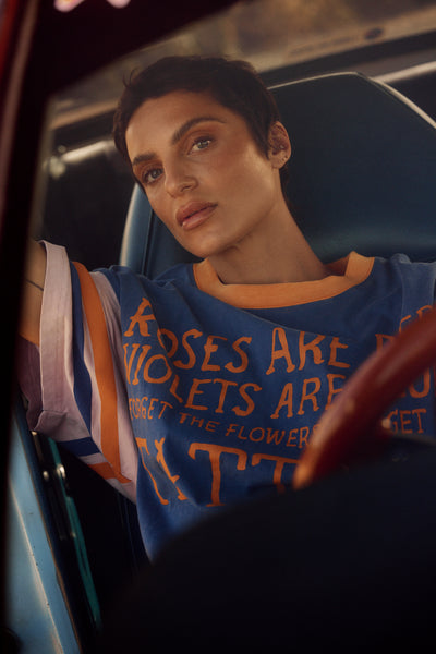 SABBI THE ROSES & TATTOOS OVERSIZED TEE BLUE