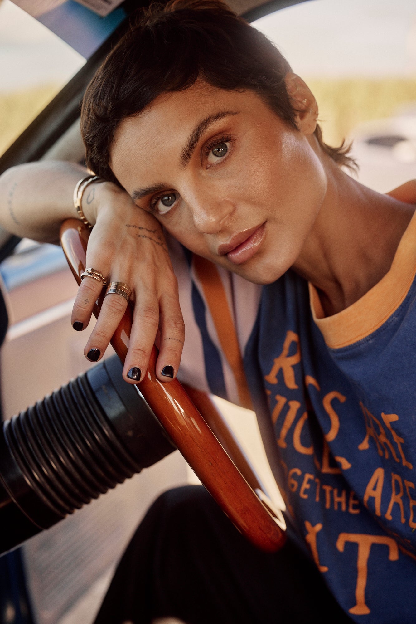 SABBI THE ROSES & TATTOOS OVERSIZED TEE BLUE