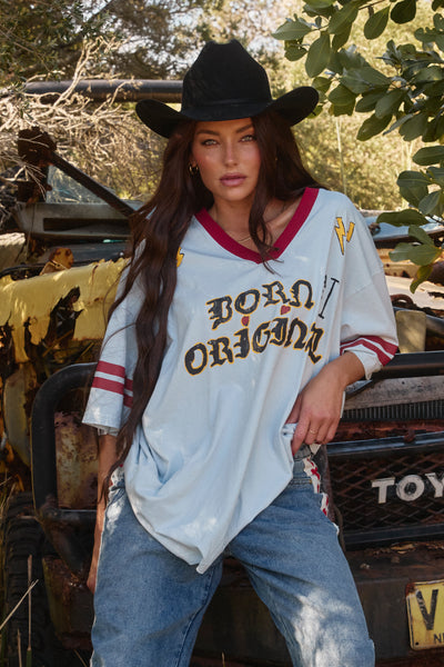 SABBI BORN ORIGINAL V-NECK TEE  | BABY LEMONADE STORE