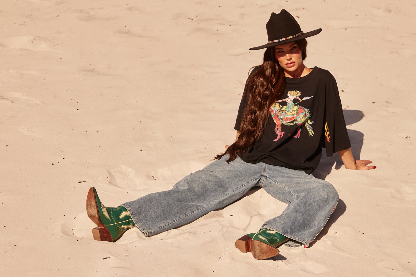 SABBI THE VERY OVERSIZED WORDS HAVE POWER TEE BLACK