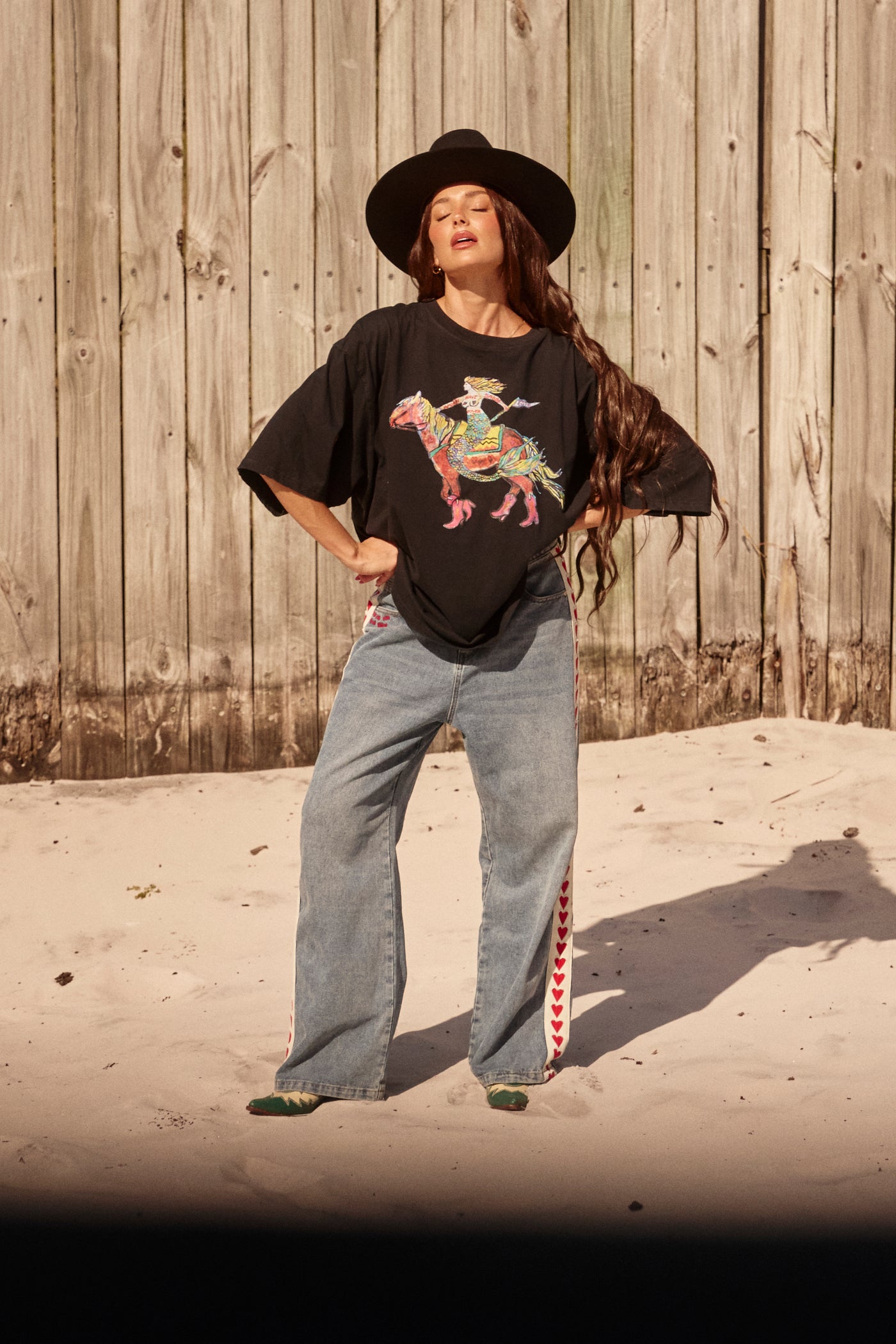 SABBI THE VERY OVERSIZED WORDS HAVE POWER TEE BLACK