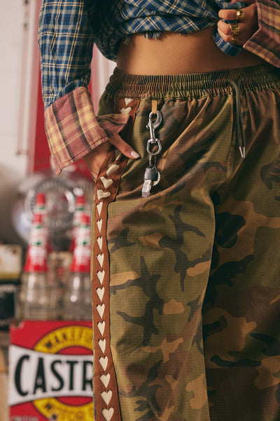 SABBI RAVING HEARTS DRILL PANTS CAMO