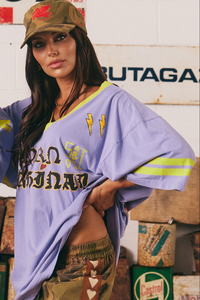 SABBI BORN ORIGINAL V-NECK TEE  | BABY LEMONADE STORE