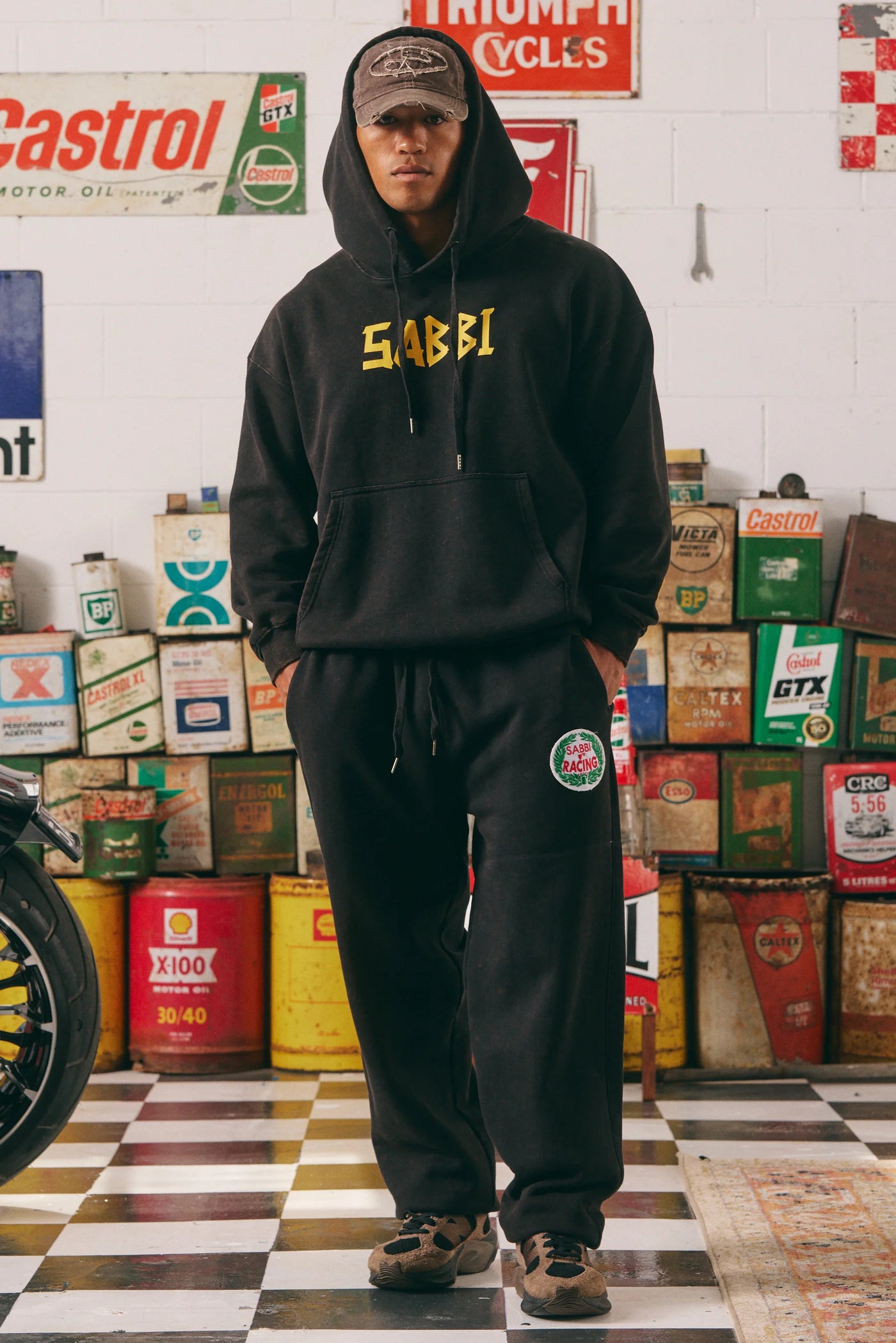 SABBI BE KIND HOODIE ACID WASH BLACK