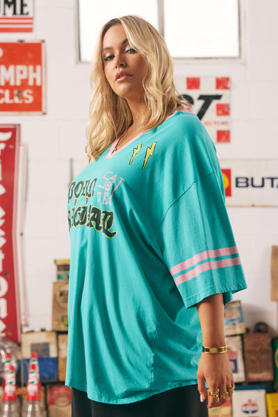 SABBI BORN ORIGINAL V-NECK TEE  | BABY LEMONADE STORE