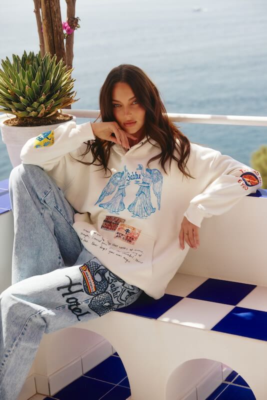 SABBI GREECE LOVES NOTES HOODIE SNOW