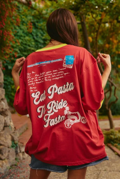 SABBI THE AMALFI LOVE NOTES  VERY OVERSIZED  TEE RED