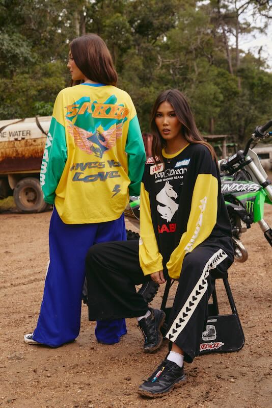SABBI THE DON'T QUIT YOUR DAY DREAM LONG SLEEVE TEE YELLOW & GREEN