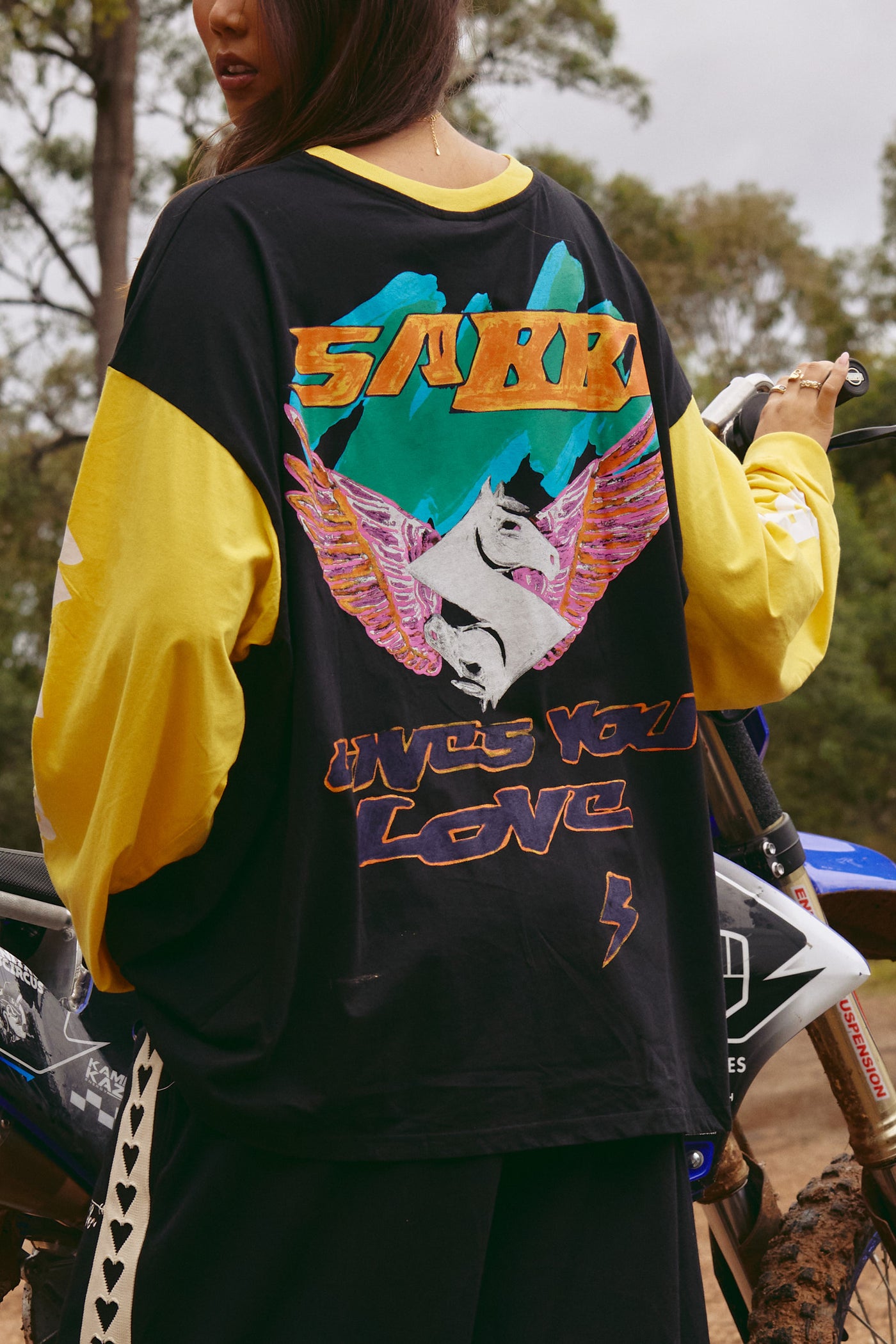 SABBI THE DON'T QUIT YOUR DAY DREAM LONG SLEEVE TEE BLACK & YELLOW 