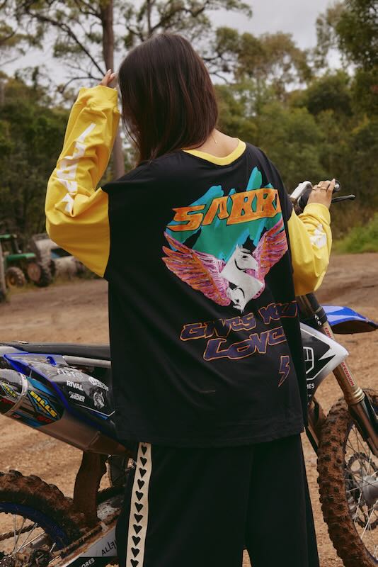 SABBI THE DON'T QUIT YOUR DAY DREAM VERY OVERSIZED TEE BLACK