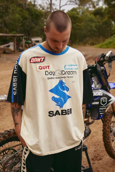 SABBI THE DON'T QUIT YOUR DAY DREAM VERY OVERSIZED TEE WHITE