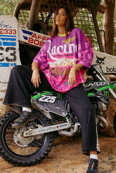 SABBI IT'S GANGSTER VERY OVERSIZED TEE PINK