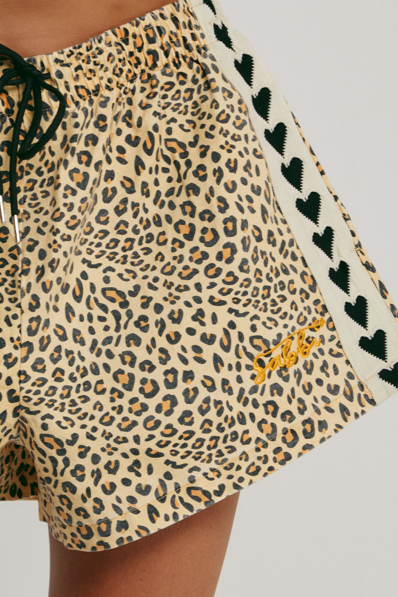 SABBI MINI HEARTS  DRILL SHORTS LEOPARD