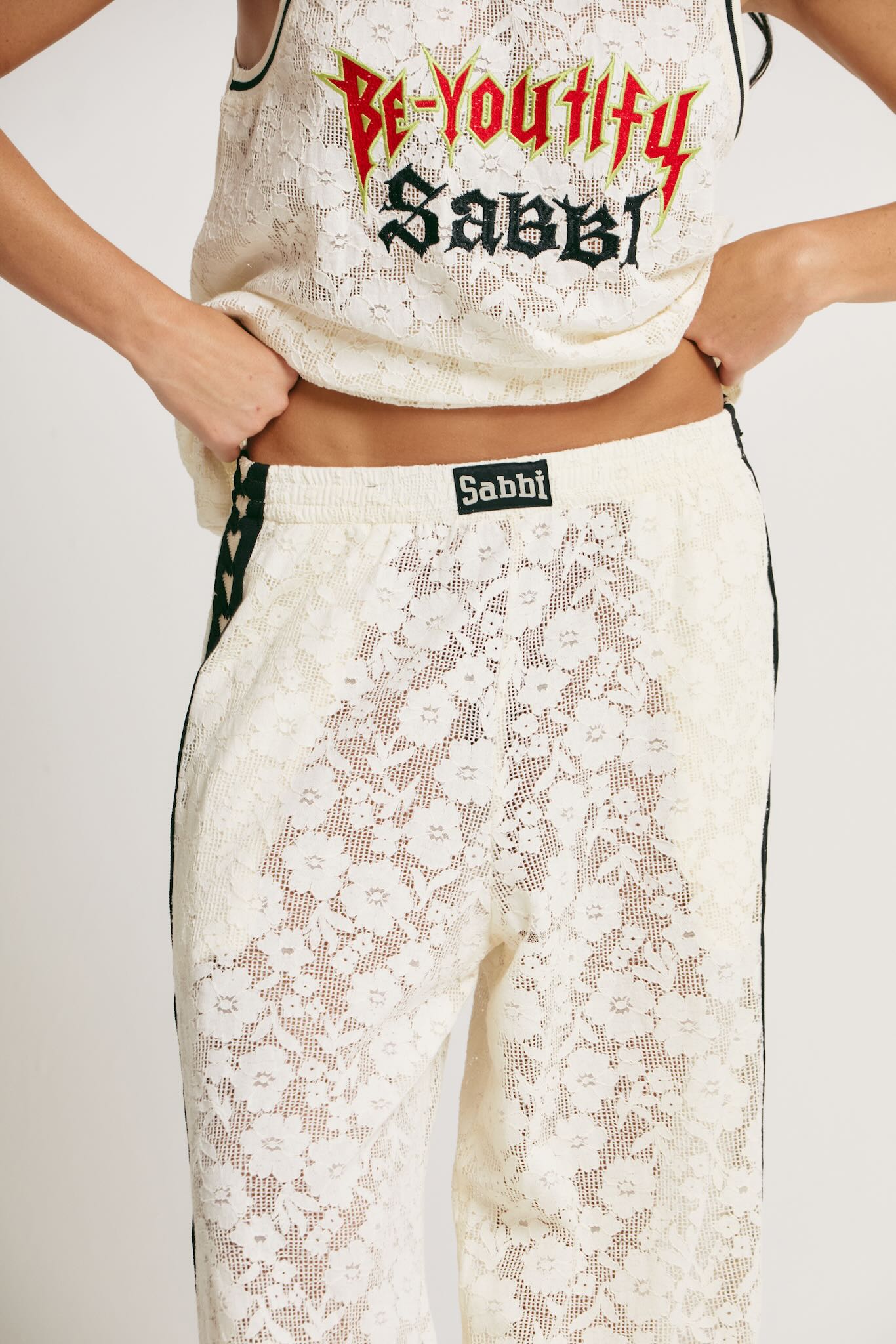 SABBI THE RAVING HEARTS LACE PANTS CREAM