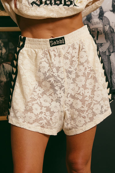 SABBI THE LACE BOXER SHORTS WHITE
