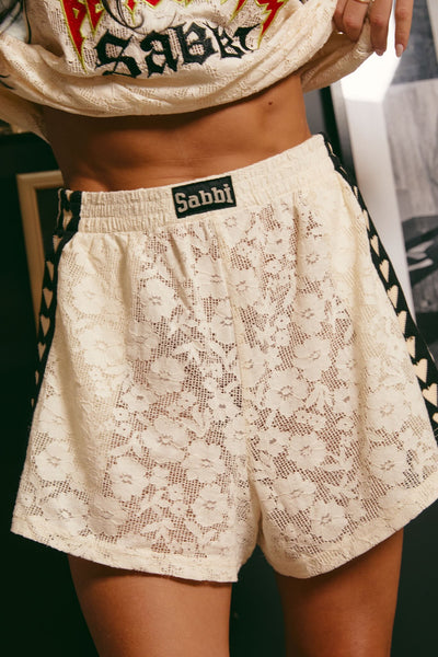 SABBI THE LACE BOXER SHORTS WHITE