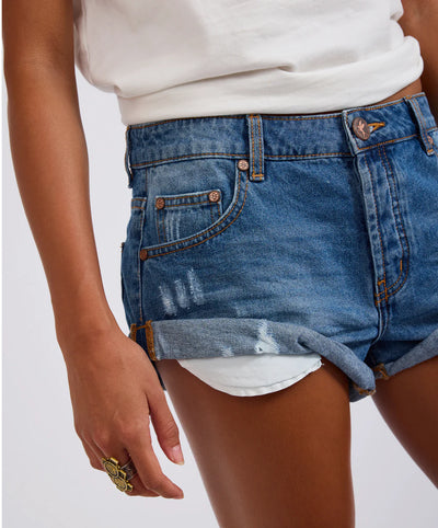 ONE TEASPOON BANDITS LOW WAIST DENIM SHORTS PACIFICA