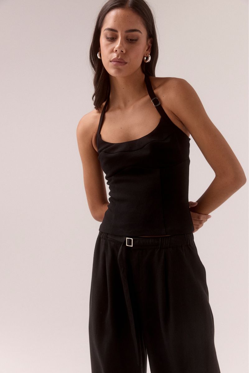 SOVERE STUDIO DEMI TOP BLACK