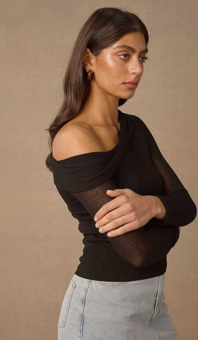 AZUL KNIT TOP BLACK