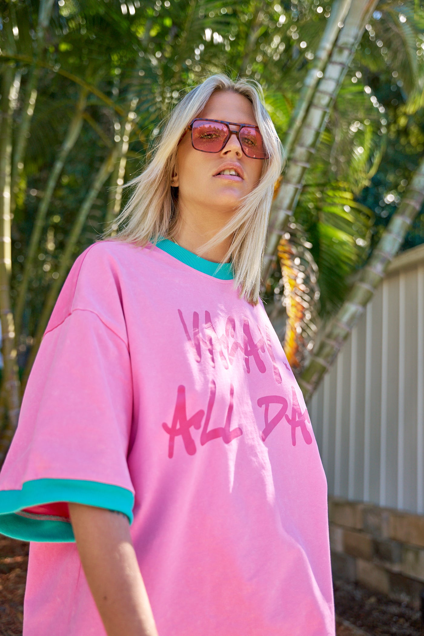 VACAY ALL DAY OVERSIZED TEE