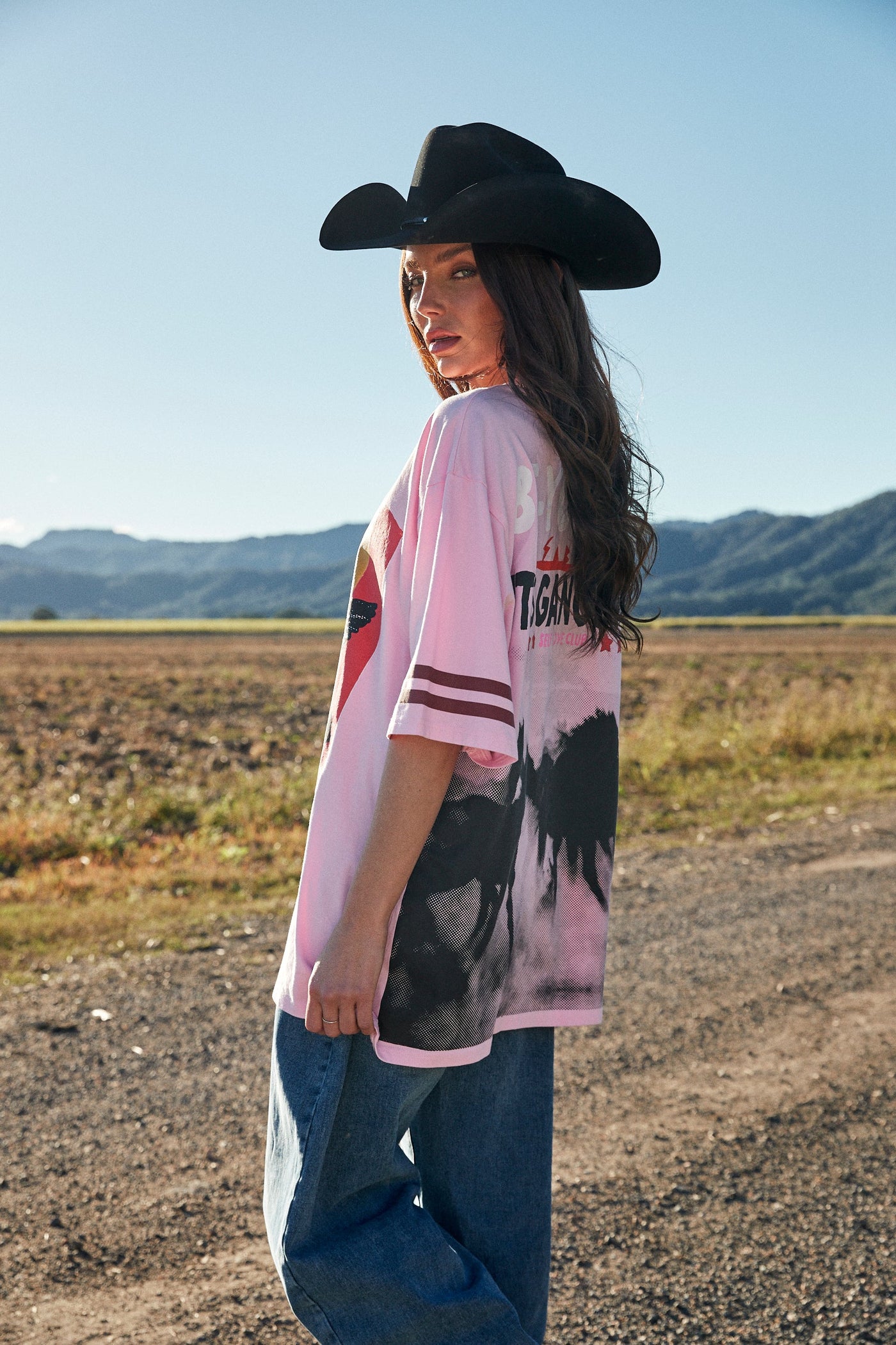 SABBI THE SELF LOVE CLUB RODEO VERY OVERSIZED  TEE PINK