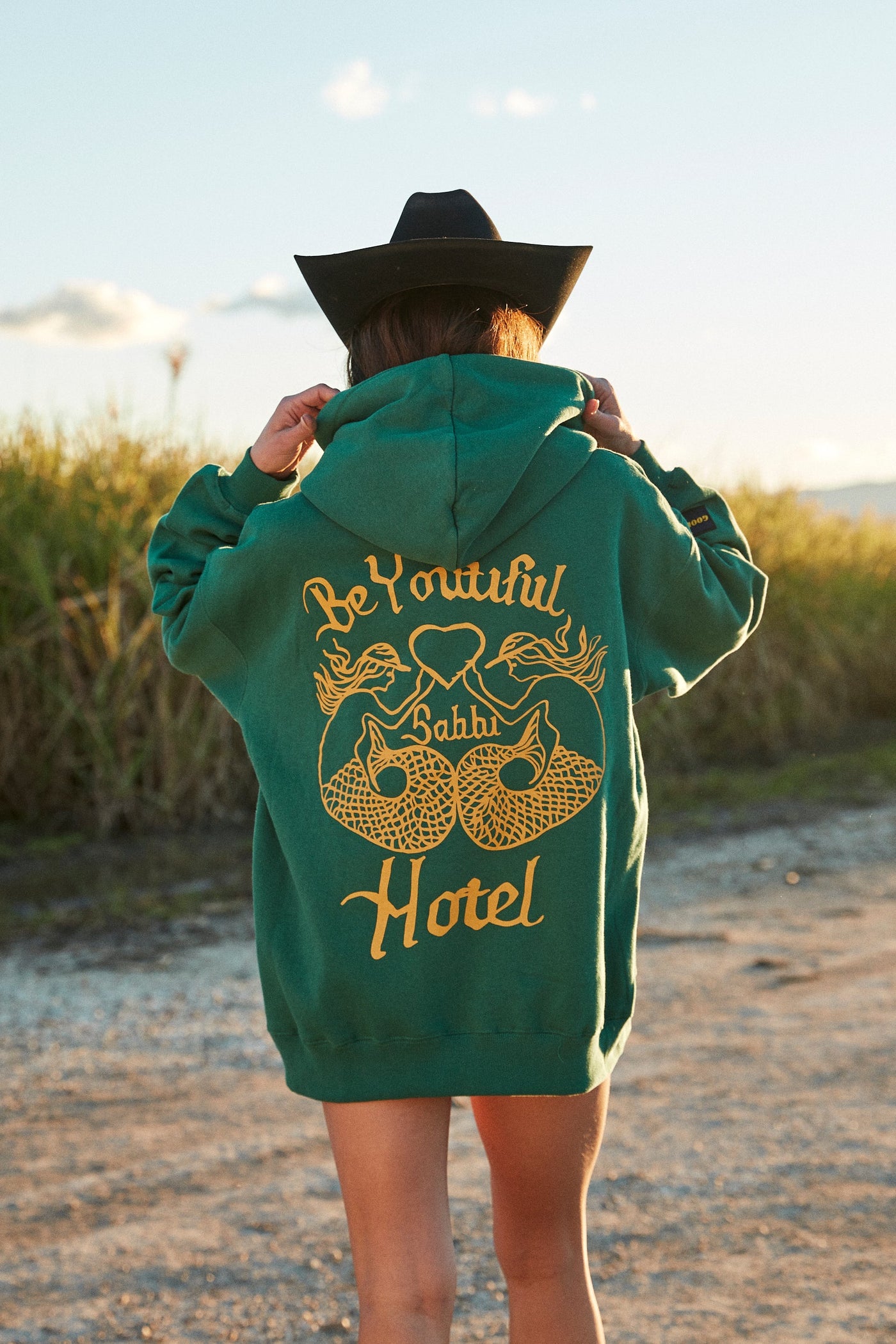 SABBI BEYOUTIFUL HOTEL HOODIE GREEN