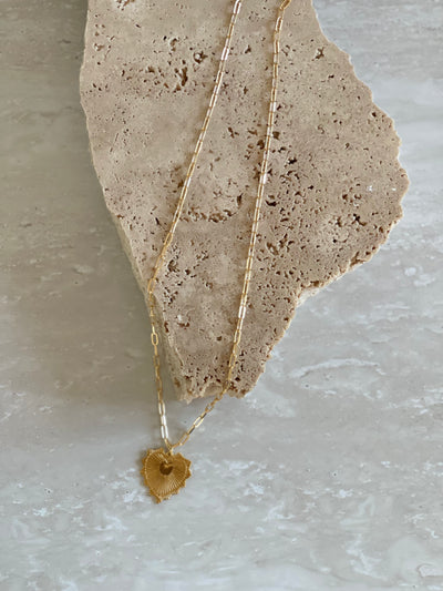 NIKKI ROSS ETCHED HEART PENDANT GOLD
