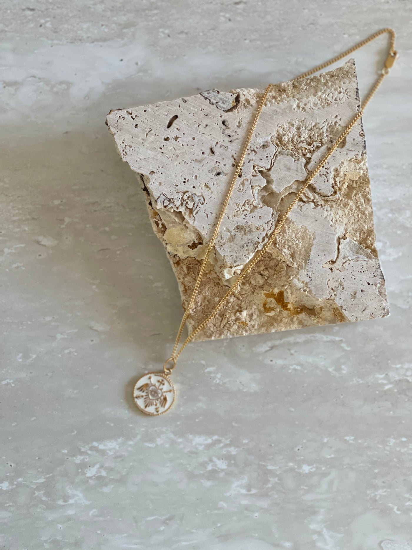 NIKKI ROSS THE HARMONY PENDANT WHITE