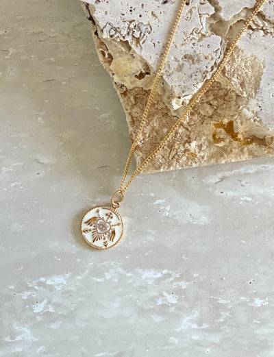 THE HARMONY COIN PENDANT WHITE