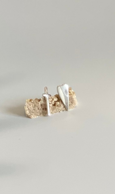 NIKKI ROSS THE HEART STUD SILVER
