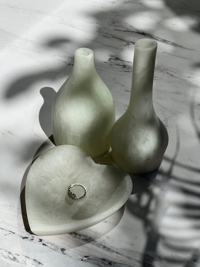 The Bud Vase White Resin home Decor