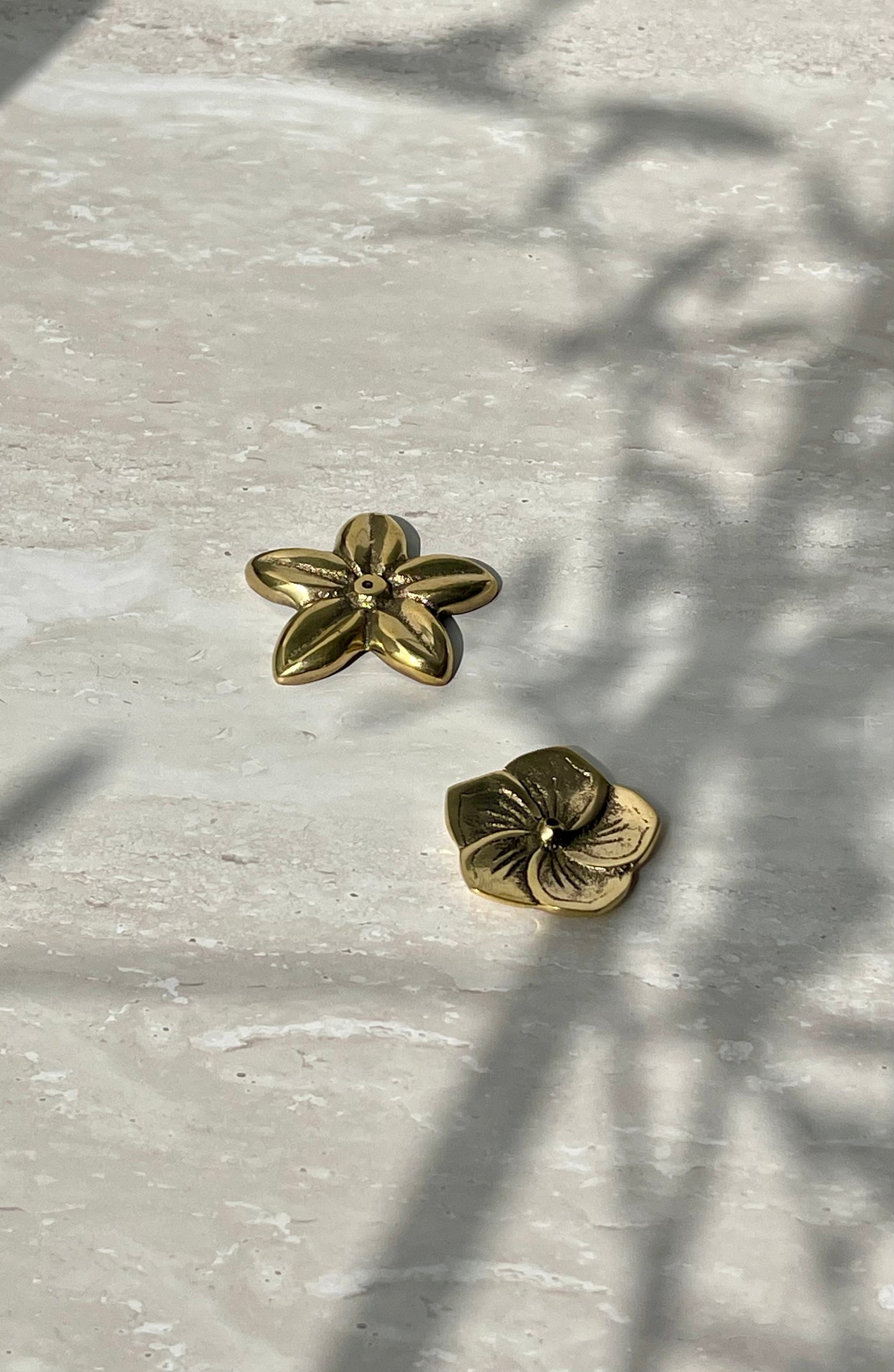 FRANGIPANI FLOWER INCENSE HOLDER