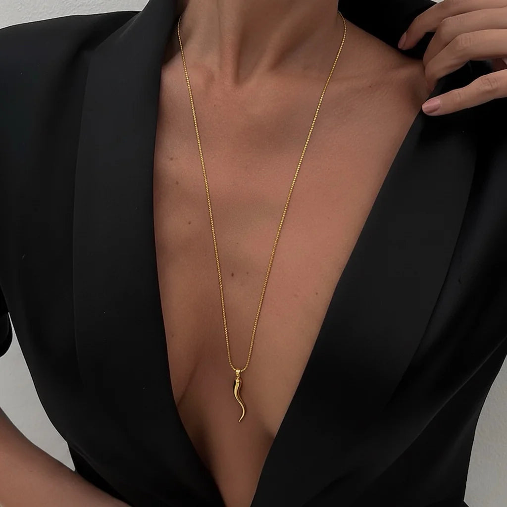 CHILLI NECKLACE GOLD