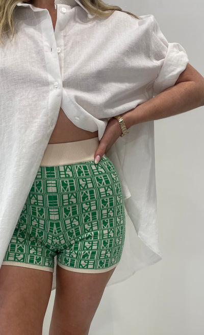 JUAN & ME ICONIC YARDAGE SHORTS GREEN
